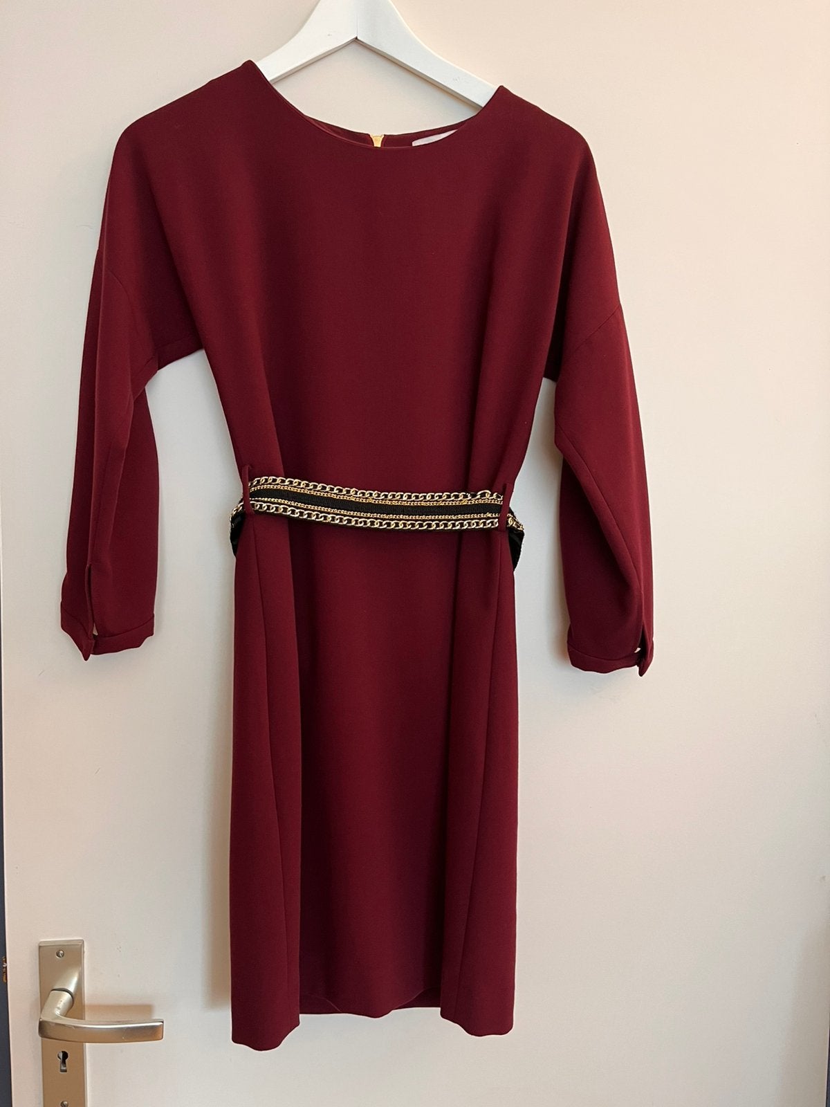 Bordeauxrode Sandro jurk maat 1, Kleding | Dames, Ophalen of Verzenden, Zo goed als nieuw, Boven de knie