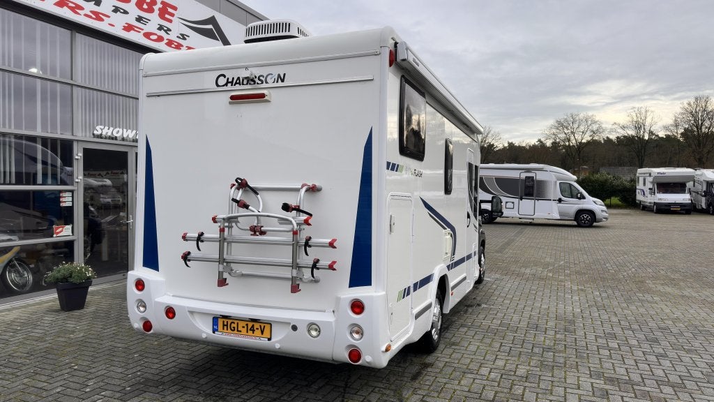 Enkele bedden|hefbed Chausson Flash 617 Uit 2015 58dkm 130PK, Caravans en Kamperen, Ringverwarming, Fiat, 6 tot 7 meter, Tot en met 3