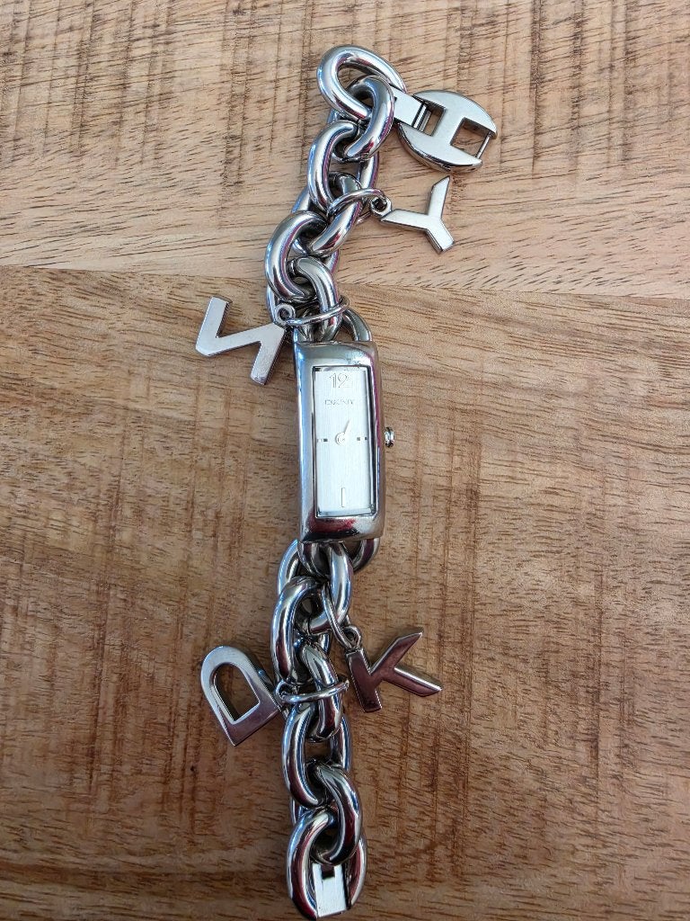 DKNY horloge, Sieraden, Tassen en Uiterlijk, DKNY, Overige materialen, Ophalen of Verzenden, Zo goed als nieuw
