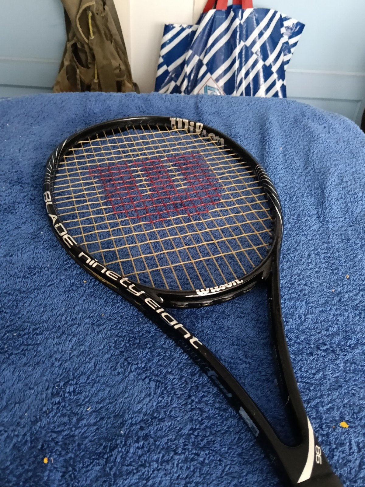 WILSON BLADE 98 AMPLIFEEL TENNIS RACKET, Sport en Fitness, Ophalen, Gebruikt, Wilson, Racket