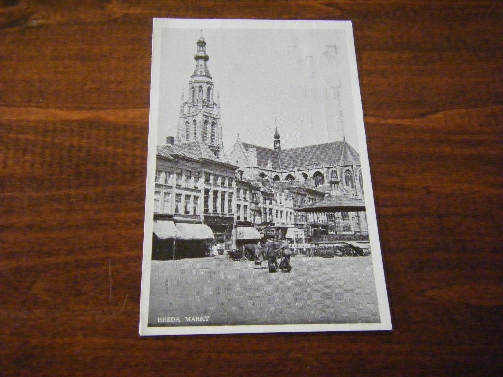 M43 - Breda - Markt - 1949 - Mooi/Oud, Ophalen of Verzenden, 1940 tot 1960, Noord-Brabant