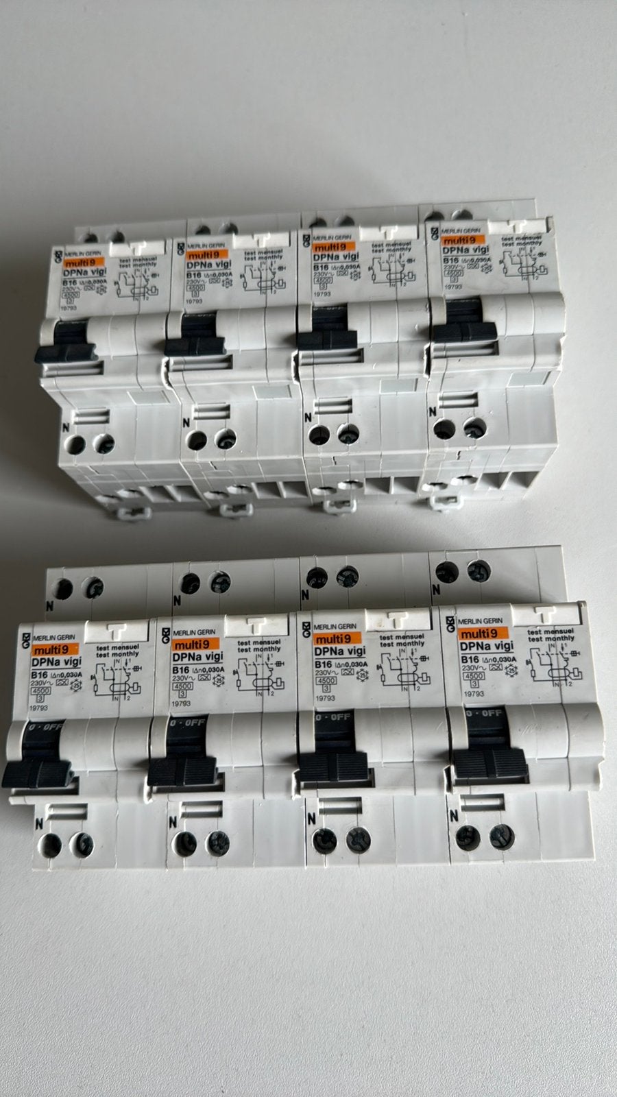 8 Merlin Gerin aardlekautomaten B16. 30mA, Ophalen of Verzenden, Gebruikt, Aardlekautomaat