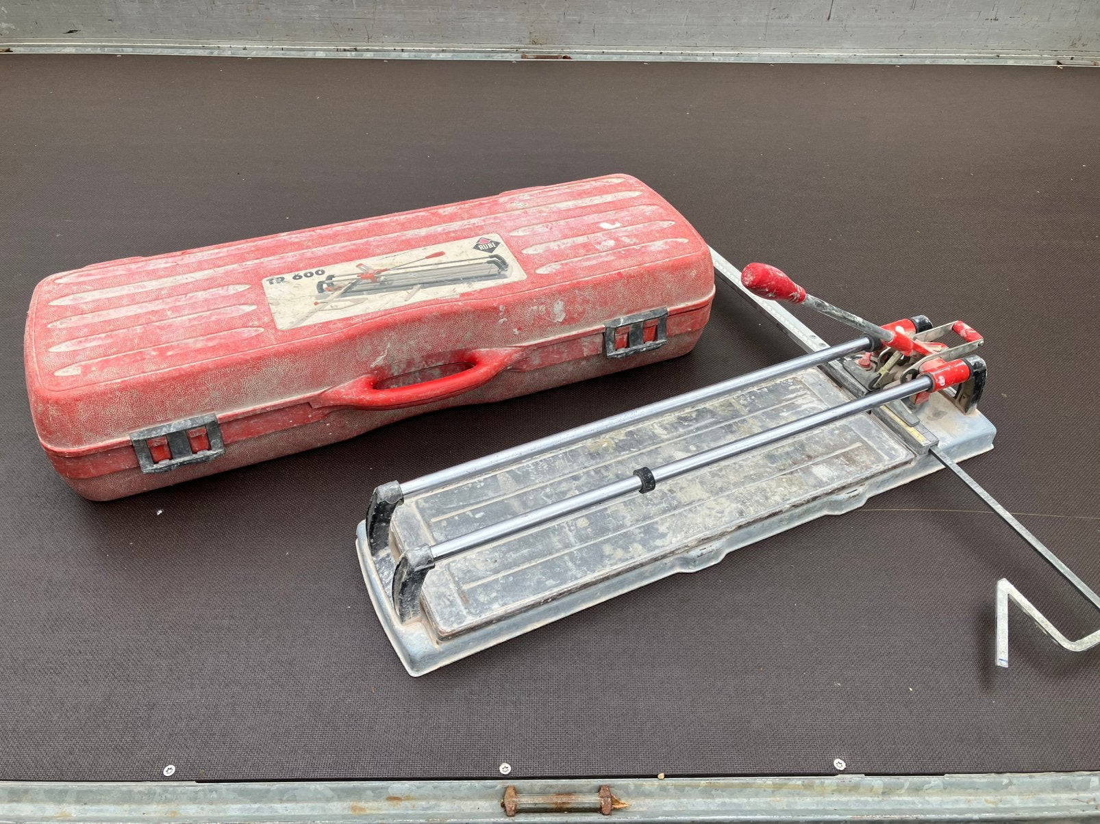 Rubi Tegelsnijder 60cm TR 600, Ophalen of Verzenden, Gebruikt, Snijgereedschap, Rubi