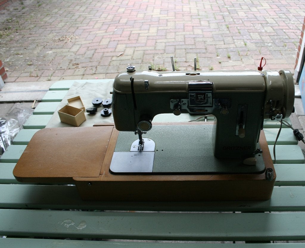 Vintage Gritzner naaimachine, Ophalen, Gebruikt, Naaimachine, Overige merken