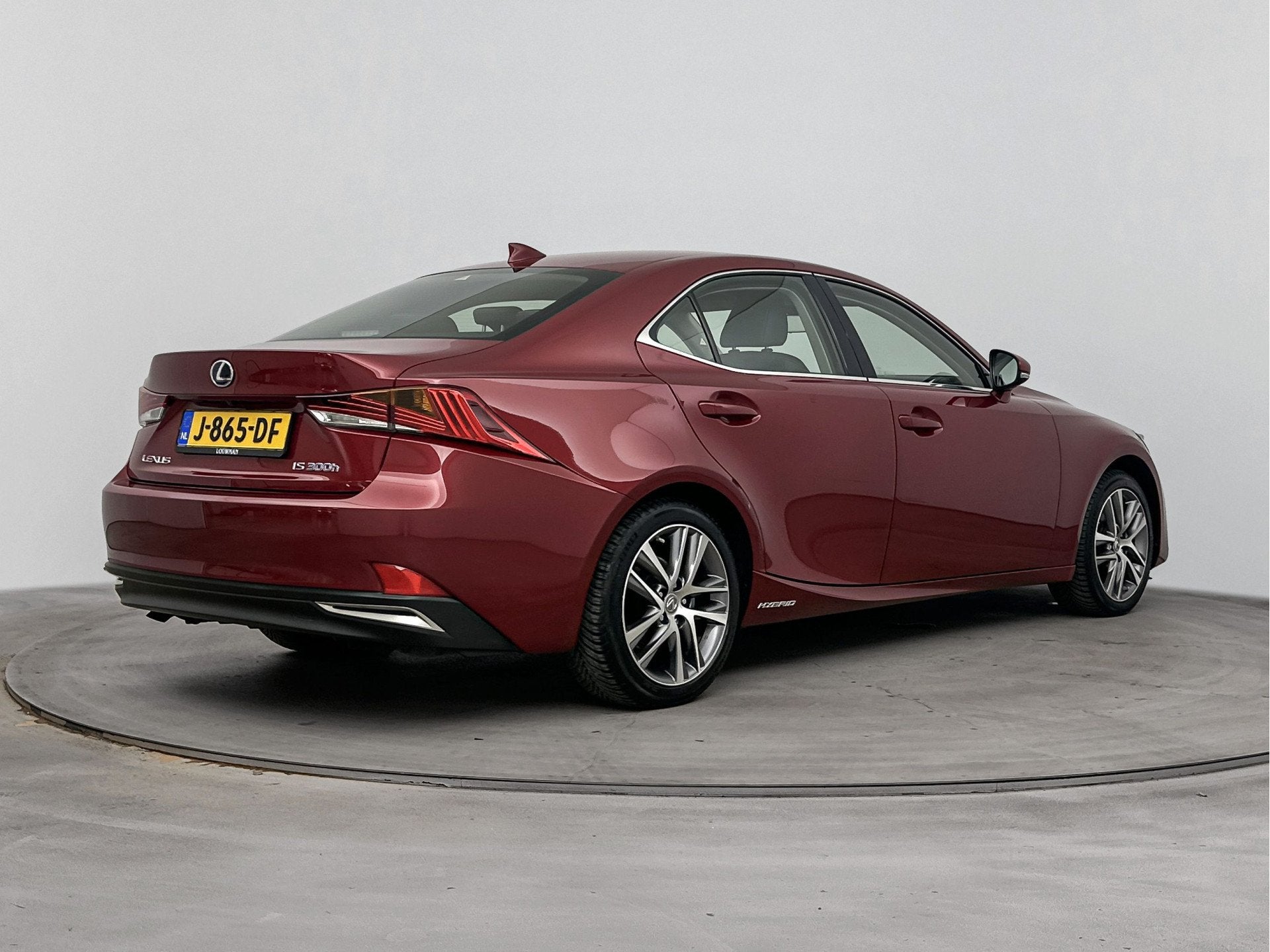 Lexus IS 300h Hybrid Business Line | Stoelverwarming | Adapt, Automaat, 12 maanden, Achterwielaandrijving, Gebruikt