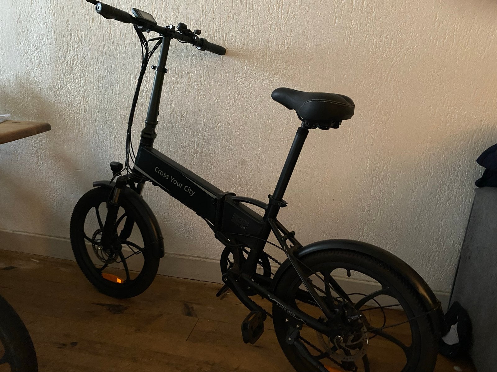 Elektrische vouwfiets met defecte motor + extra frame, Fietsen en Brommers, Elektrische fietsen, Ophalen of Verzenden, Gebruikt