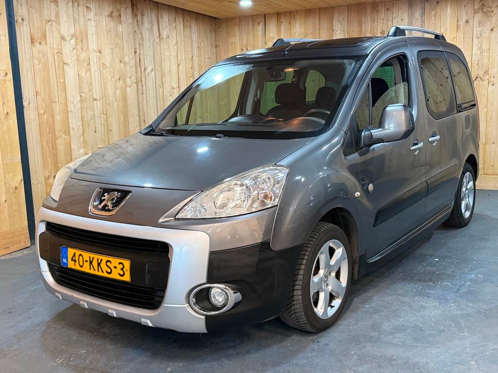 Peugeot Partner Tepee 1.6 Zenith Benzine 5-Persoons Navi Cli, Voorwielaandrijving, Gebruikt, 4 cilinders, Origineel Nederlands
