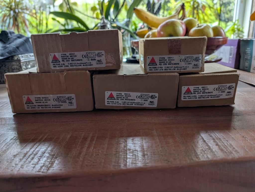 Nieuw in doos. 5x amplimo ringkerntrafo, Hobby en Vrije tijd, Elektronica-componenten, Ophalen of Verzenden, Nieuw
