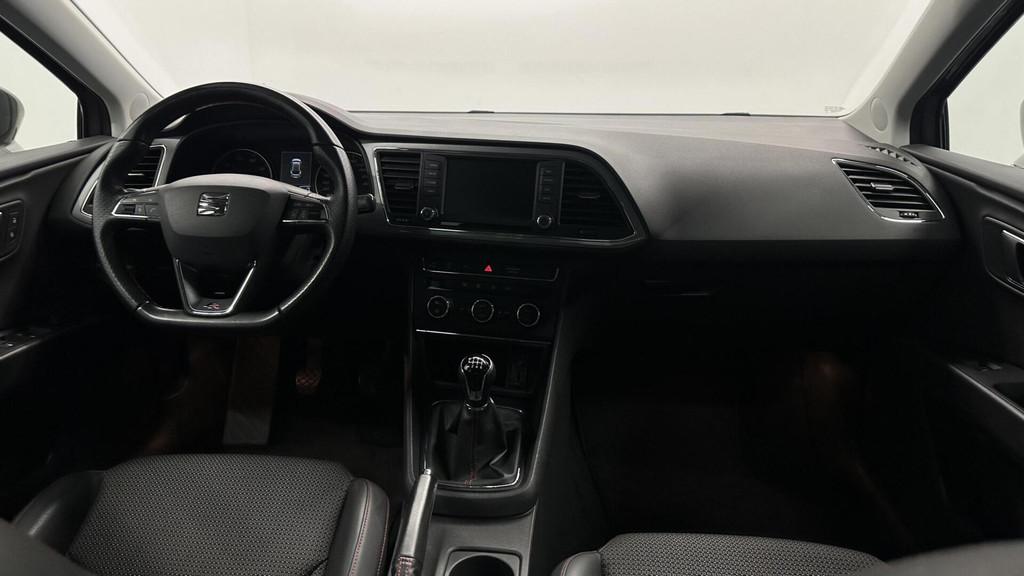 Seat Leon ST 1.4 EcoTSI FR Connect TREKHAAK CAMERA CARPLAY N, Voorwielaandrijving, Gebruikt, 4 cilinders, Leon