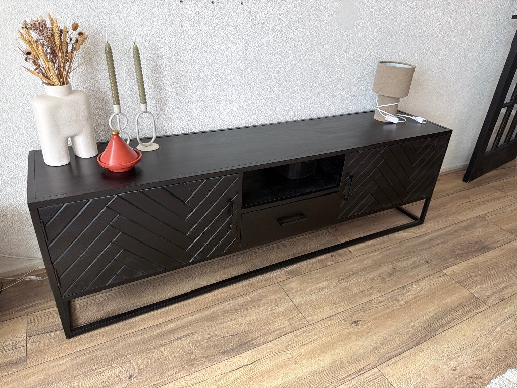 Tv meubel mango hout zwart visgraat, Huis en Inrichting, Kasten | Televisiemeubels, Ophalen, Gebruikt, 150 tot 200 cm, Minder dan 100 cm