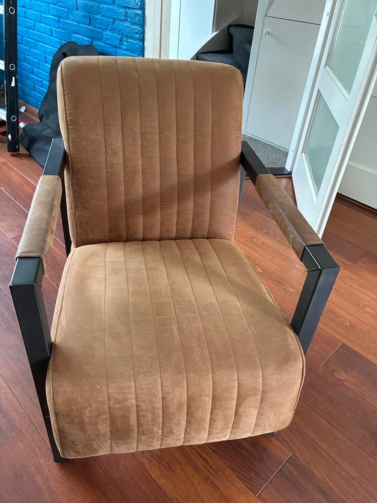 Comfortabele fauteuil met armleuningen, Ophalen, Gebruikt, Bruin, Metaal