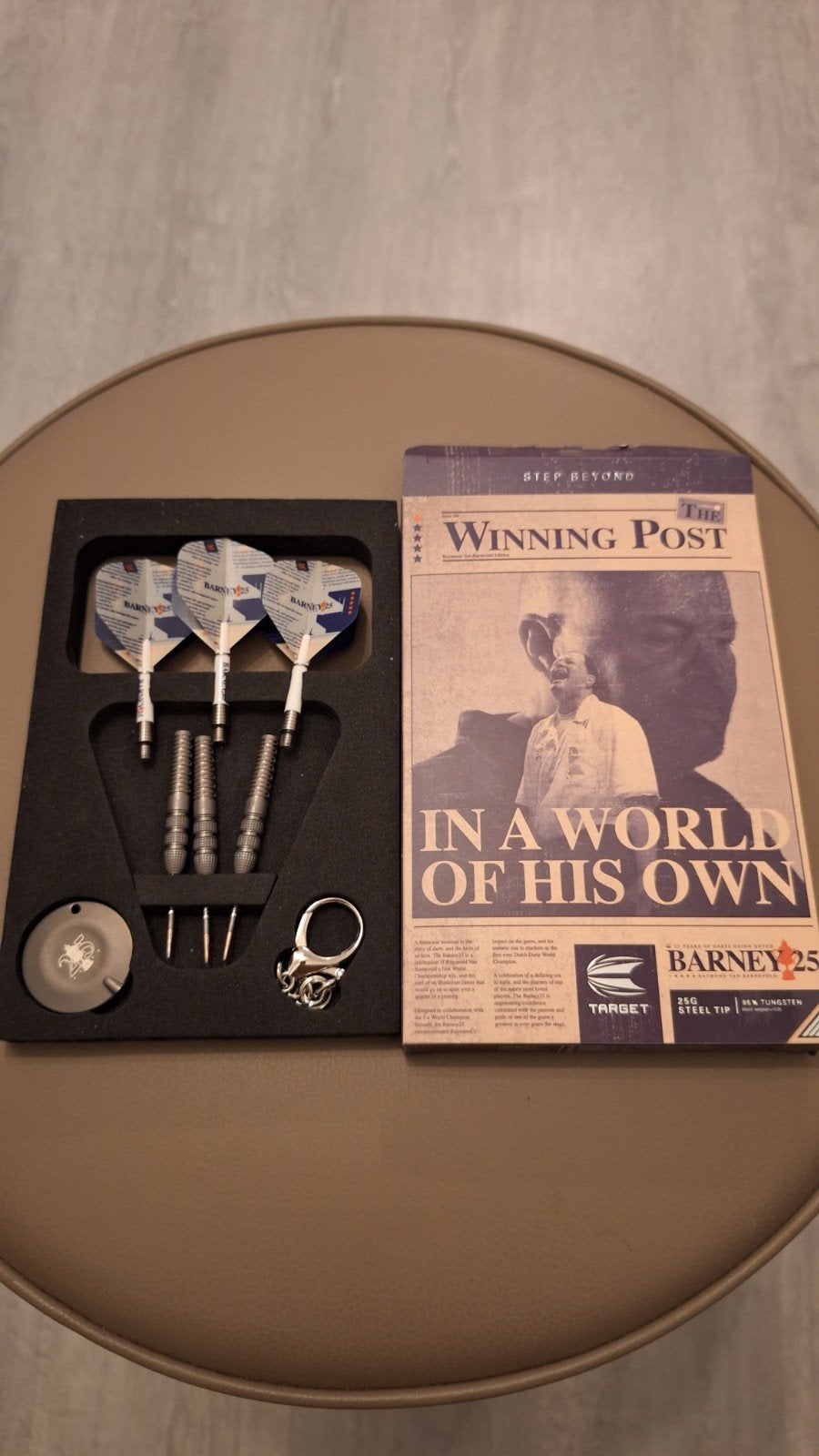 RVB Barney25 Darts 25 gram, Sport en Fitness, Ophalen of Verzenden, Zo goed als nieuw, Pijlen