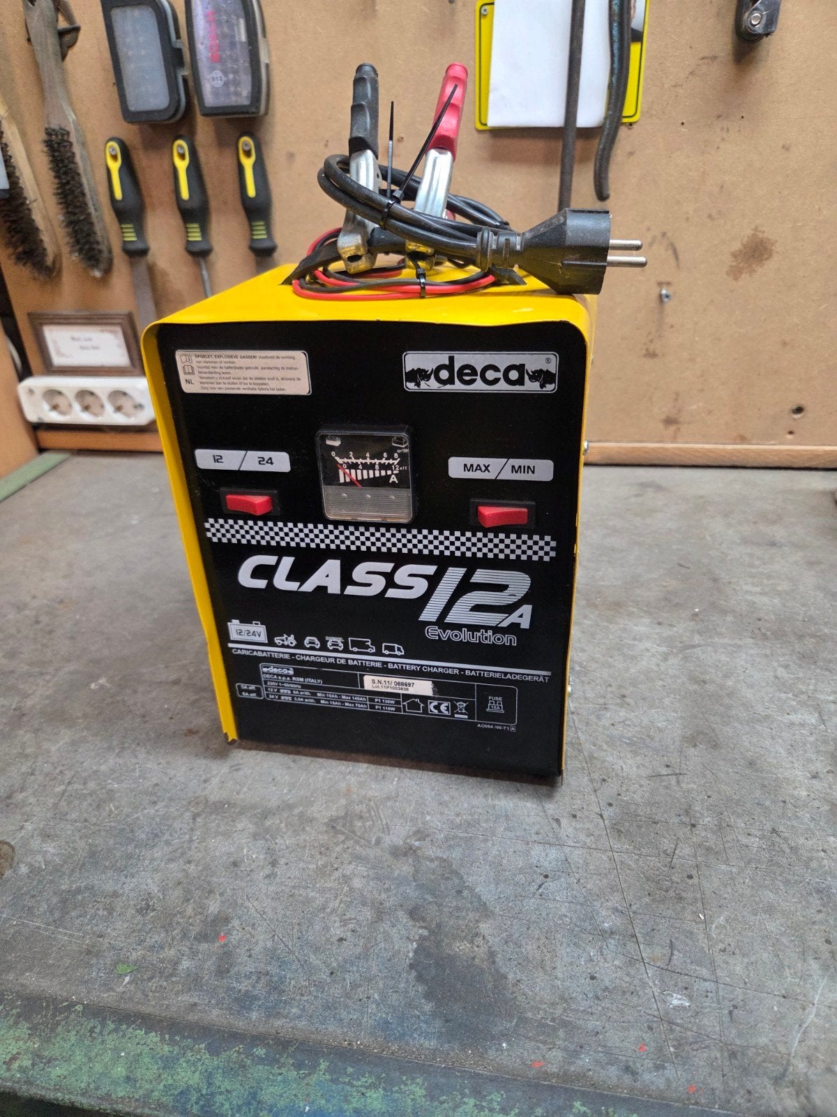 Acculader Deca Class 12A Evolution 12/24V, Auto-onderdelen, Accu's en Toebehoren, Universele onderdelen, Gebruikt, Ophalen of Verzenden