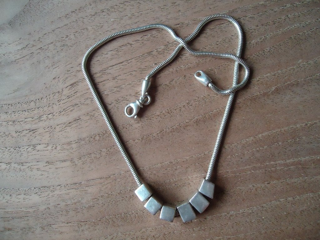 mooie echt zilveren slangketting met zware blokjes 925, Sieraden, Tassen en Uiterlijk, Kettingen, Ophalen of Verzenden, Zo goed als nieuw
