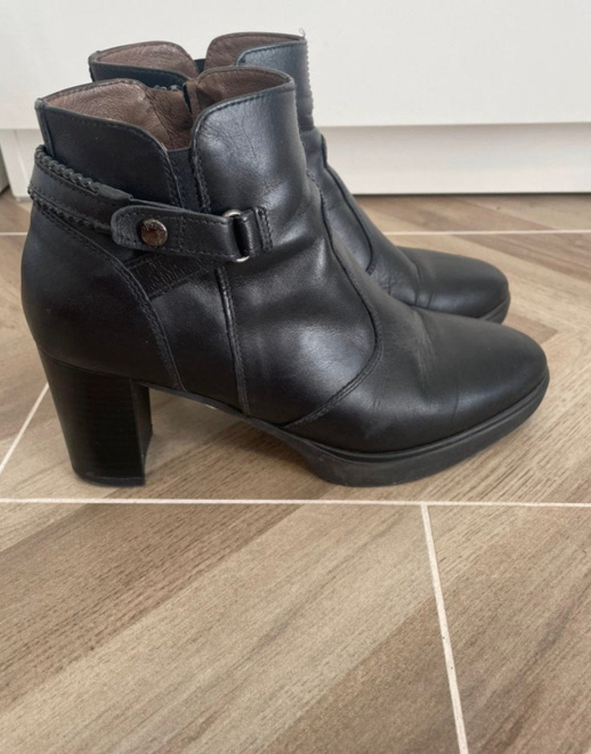 Leather ankle booths Nero Giardini, 37, Ophalen of Verzenden, Zo goed als nieuw, Zwart