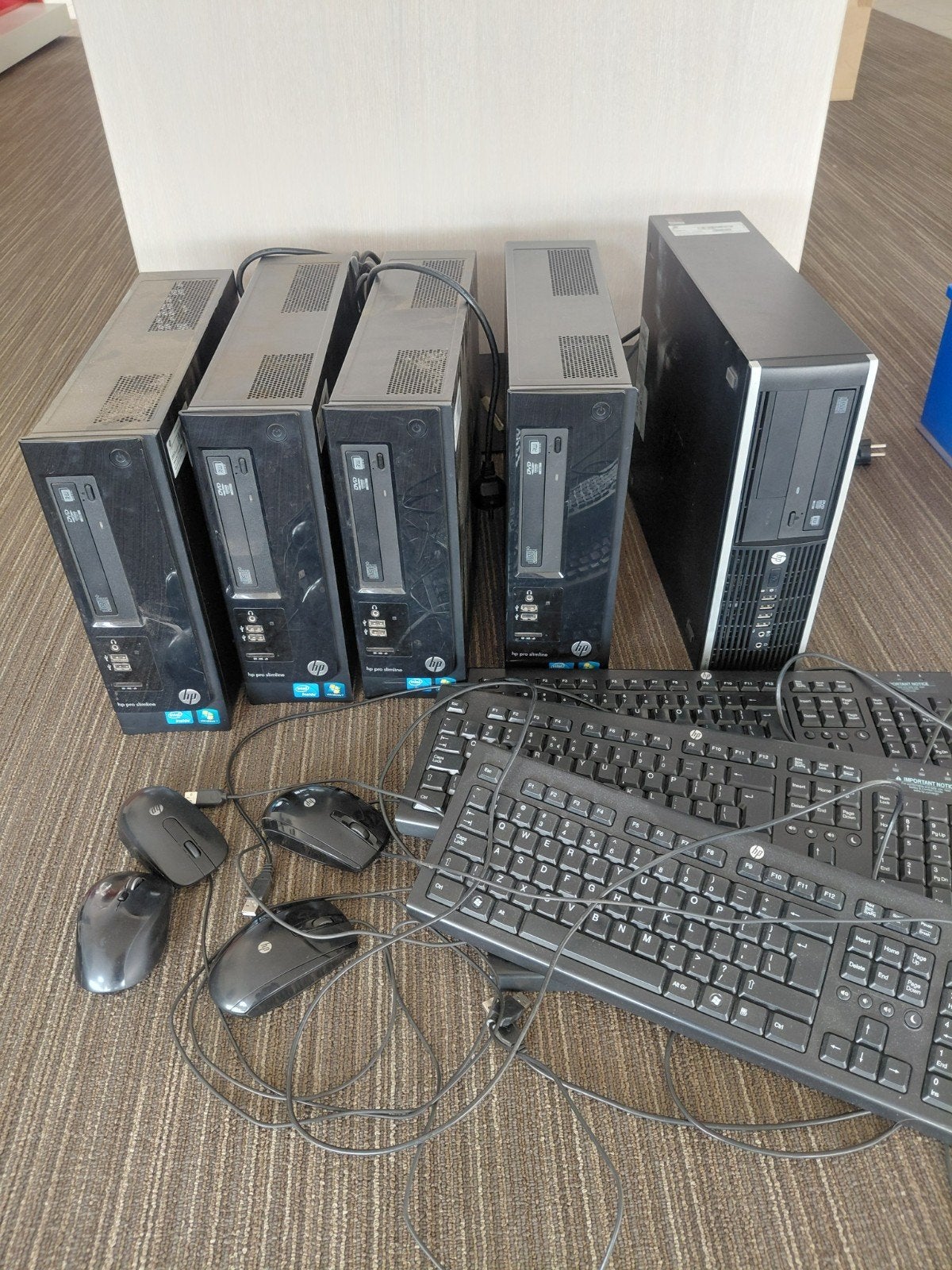 HP Compaq Elite 8300 SFF & HP Pro 3300 SFF Desktops, Onbekend, Gebruikt, HDD, Onbekend