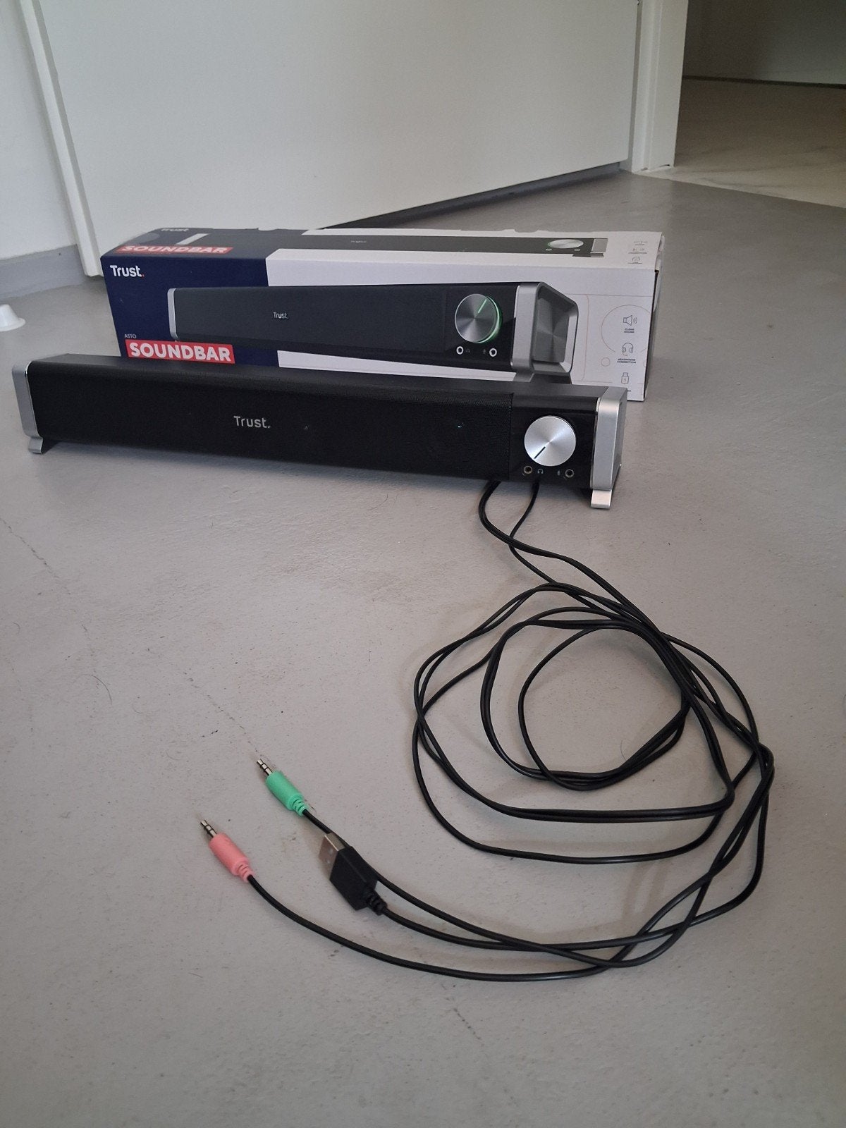 Trust Soundbar voor PC/Laptop - Zo goed als nieuw, Ophalen, Zo goed als nieuw