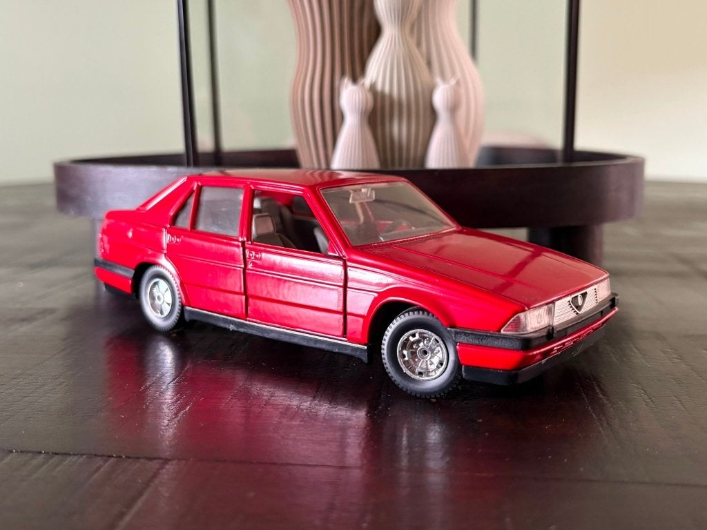 Alfa Romeo 75, Ophalen of Verzenden, Zo goed als nieuw, Auto, Overige merken