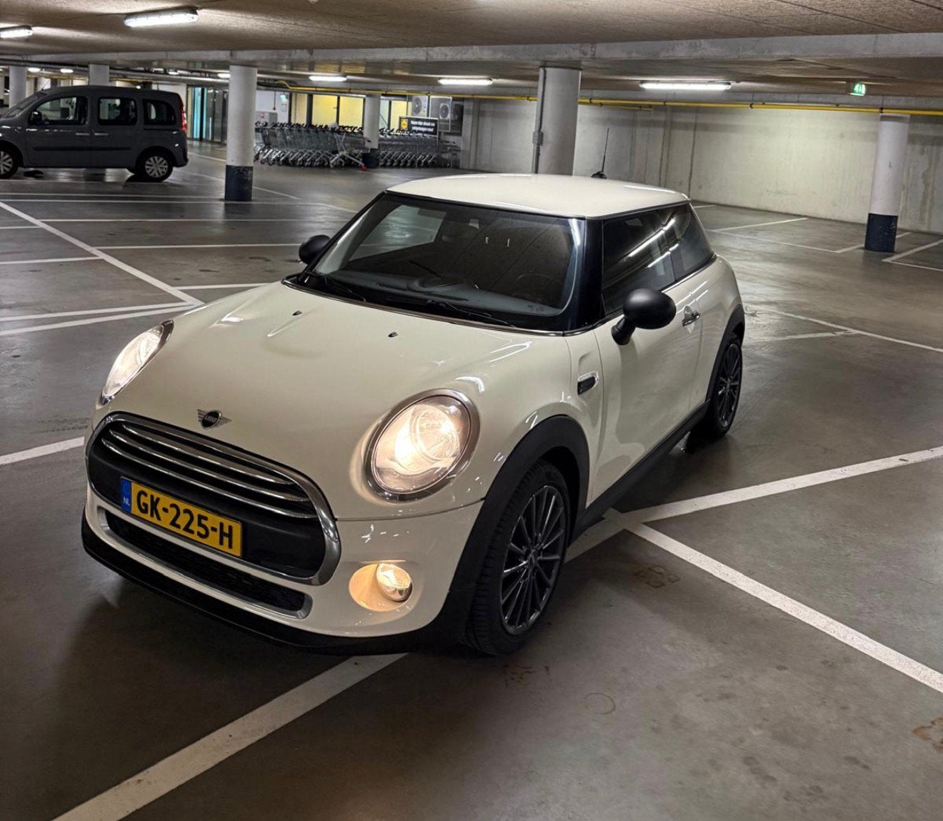 Mini 1.2 ONE Pepper AUT, Auto's, Mini, Particulier, One, ABS, Airbags, Airconditioning, Bluetooth, Climate control, Cruise Control