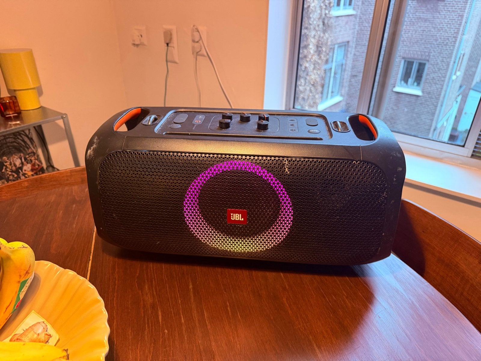 JBL Partybox 100 - Draagbare Party Speaker met Lichteffecten