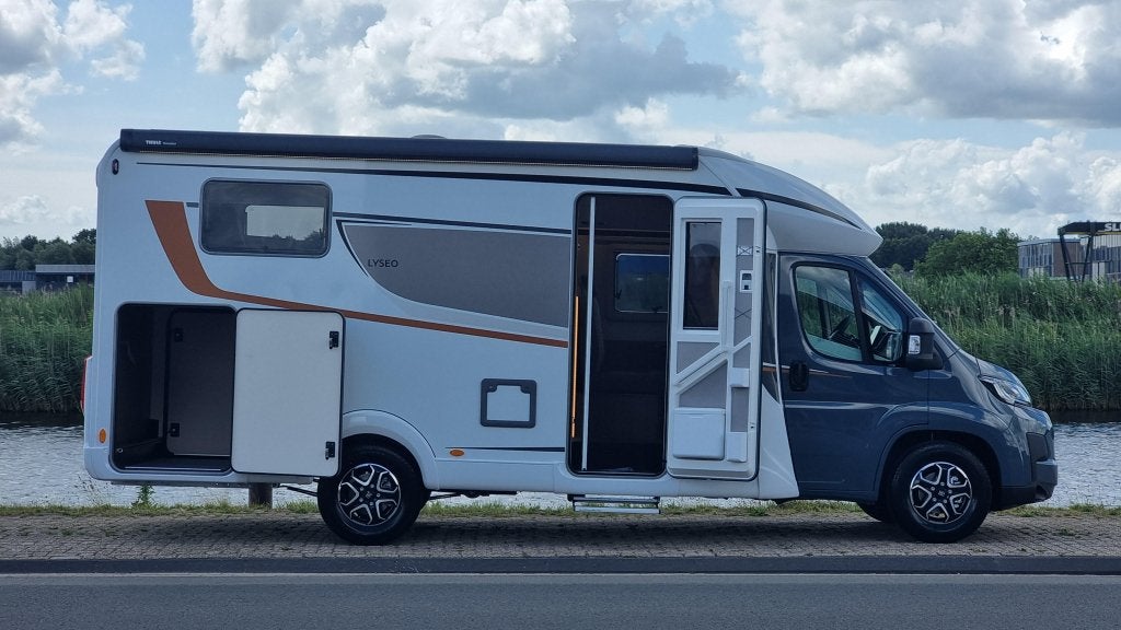 Bürstner Lyseo TD 690 G Harmony Line / Maxi, Caravans en Kamperen, Automaat, Ringverwarming, Fiat, Bedrijf