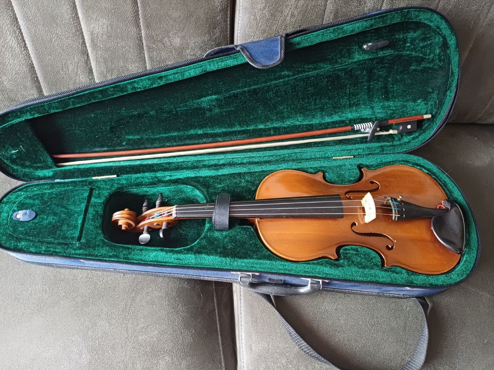 Mooie viool met koffer en strijkstok, Muziek en Instrumenten, Strijkinstrumenten | Violen en Altviolen, Gebruikt, Viool, Ophalen of Verzenden