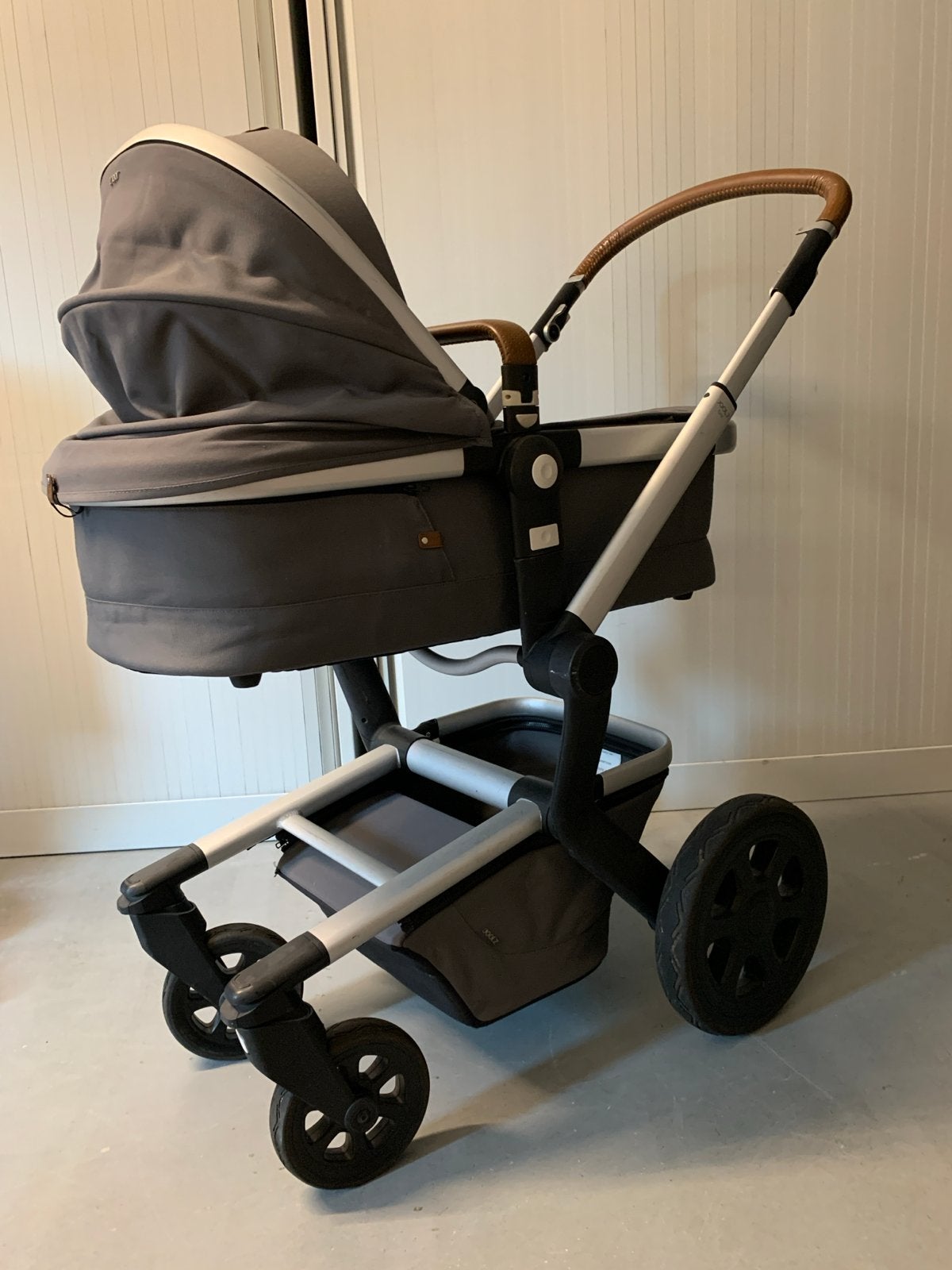 Joolz Day2 Kinderwagen met reiswieg en zitgedeelte, Kinderen en Baby's, Gebruikt, Met reiswieg, Ophalen, Kinderwagen