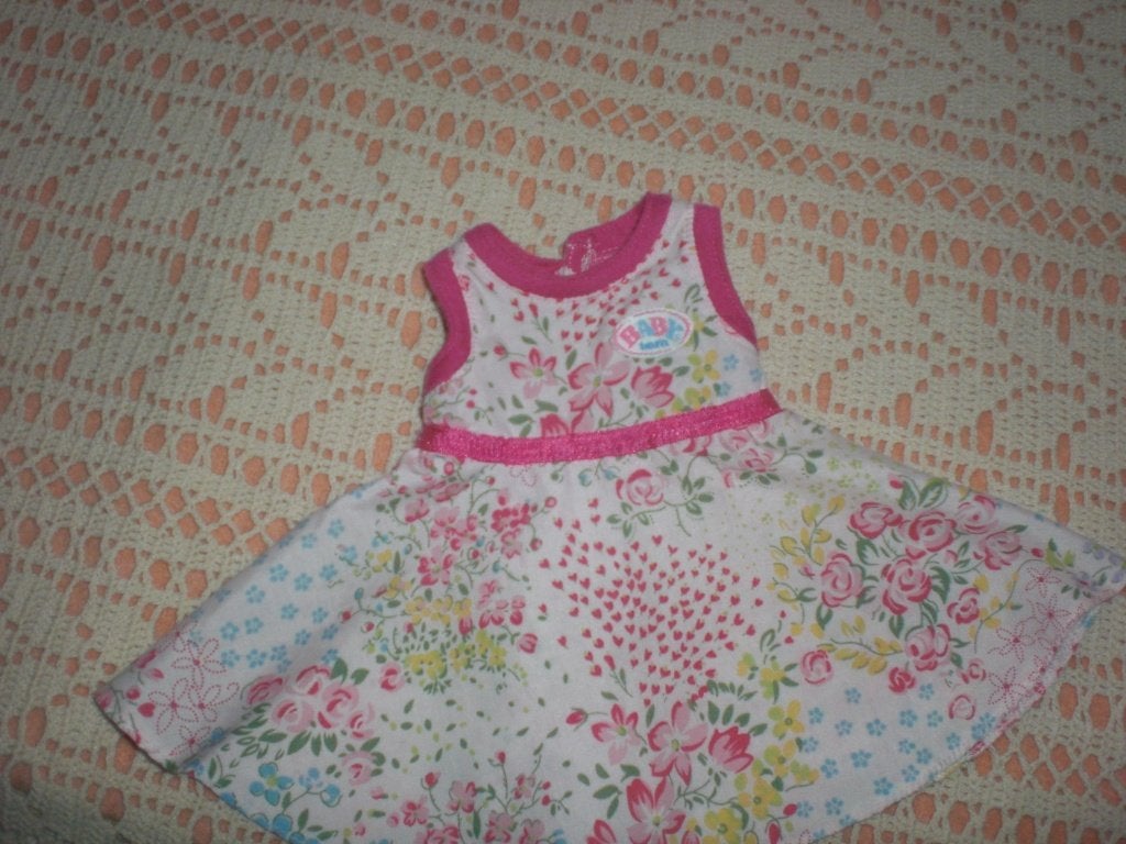 baby born kleertjes €6 per foto, Kinderen en Baby's, Speelgoed | Poppen, Ophalen of Verzenden, Zo goed als nieuw, Babypop