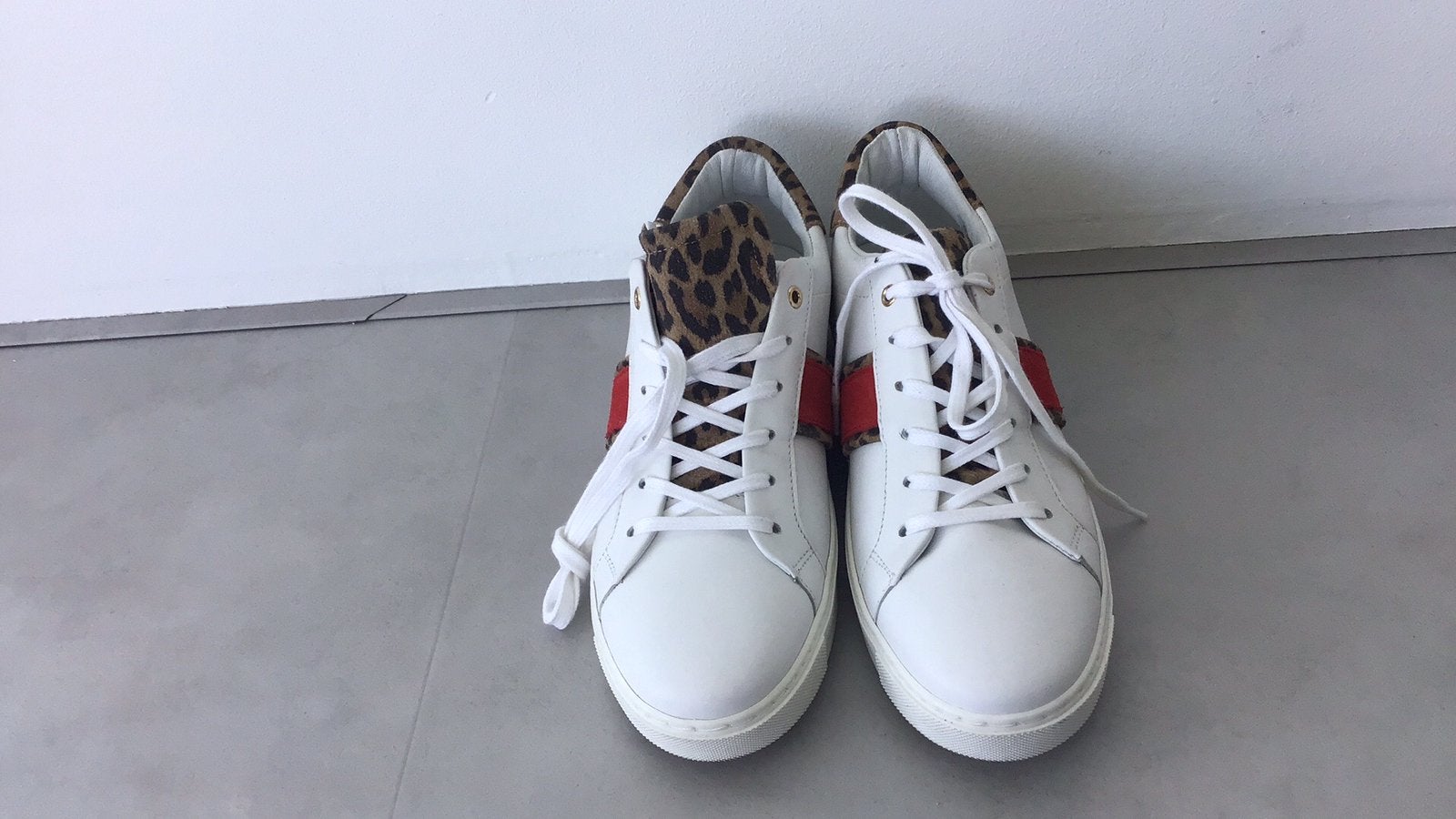 Nieuwe leren sneakers van van Dalen maat 41, Kleding | Dames, Schoenen, Wit, Nieuw, Ophalen of Verzenden, Sneakers of Gympen