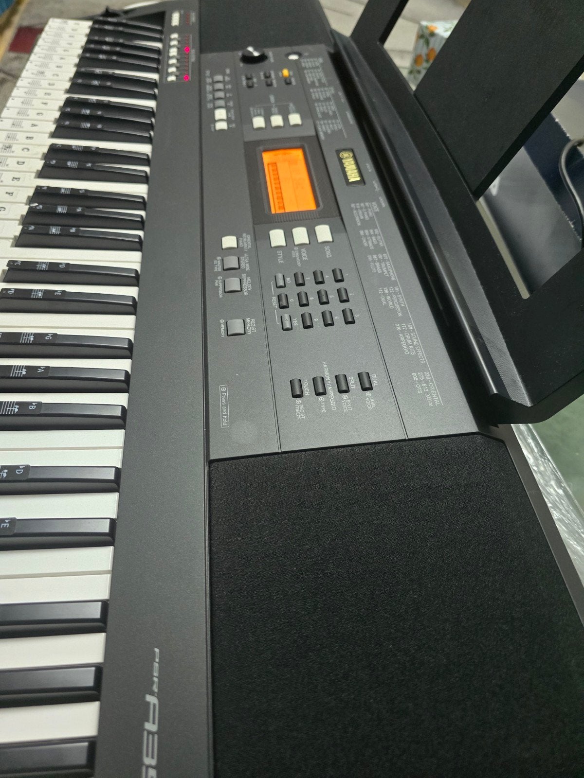 Yamaha PSR-A350 Oriental keyboard - ZGAN met garantie, Ophalen, Zo goed als nieuw, 61 toetsen, Yamaha