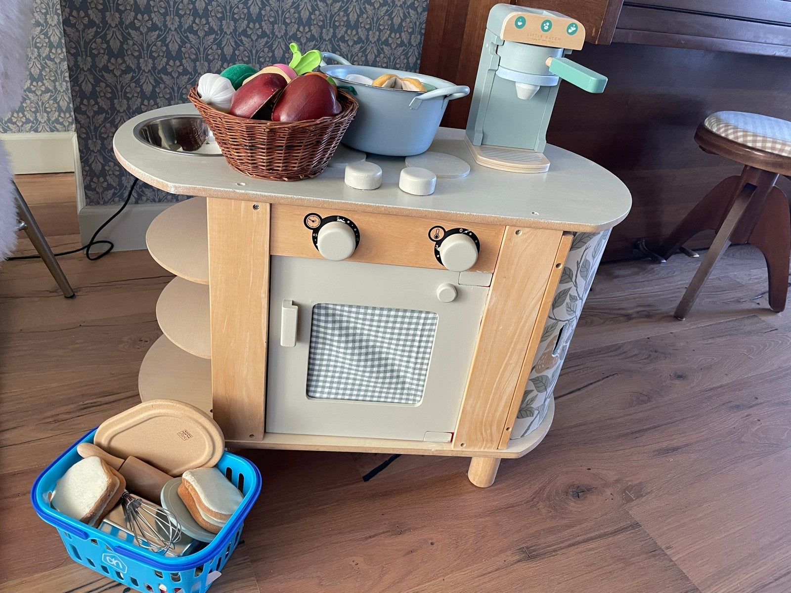 Complete speelkeuken met uitgebreid toebehoren, Ophalen, Zo goed als nieuw, Hout, Speelkeuken