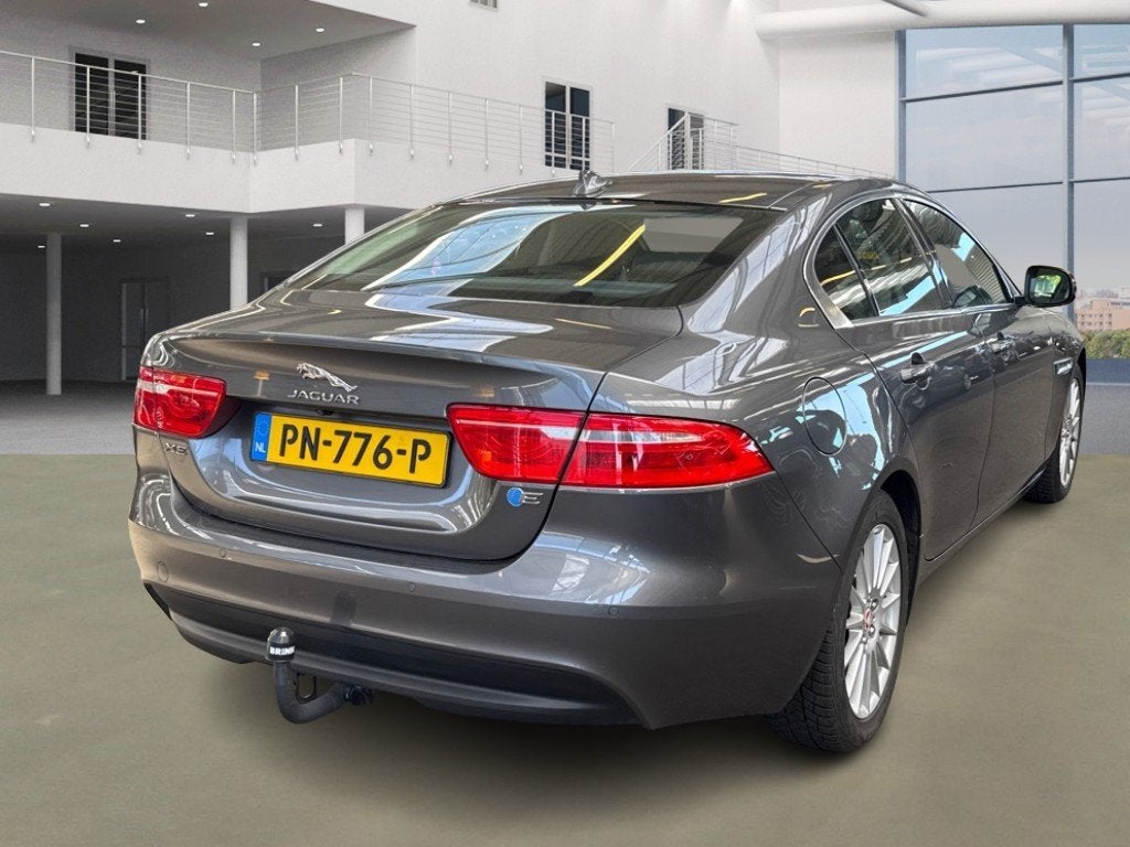 Jaguar XE 2.0 D Portfolio, Automaat, Achterwielaandrijving, Gebruikt, Euro 6