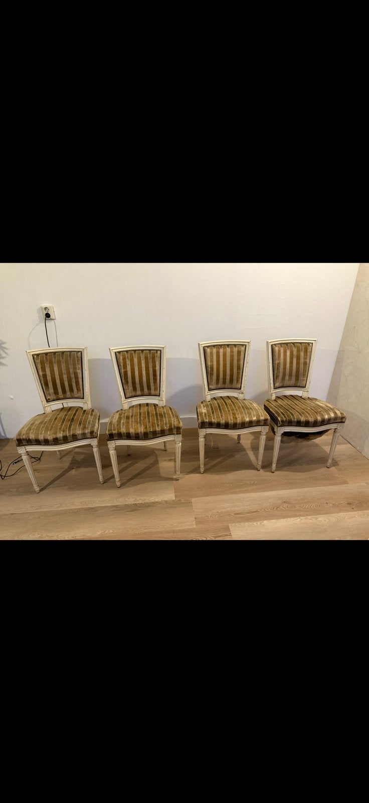 Klasieke stoelen, Ophalen, Gebruikt, Hout, Vier