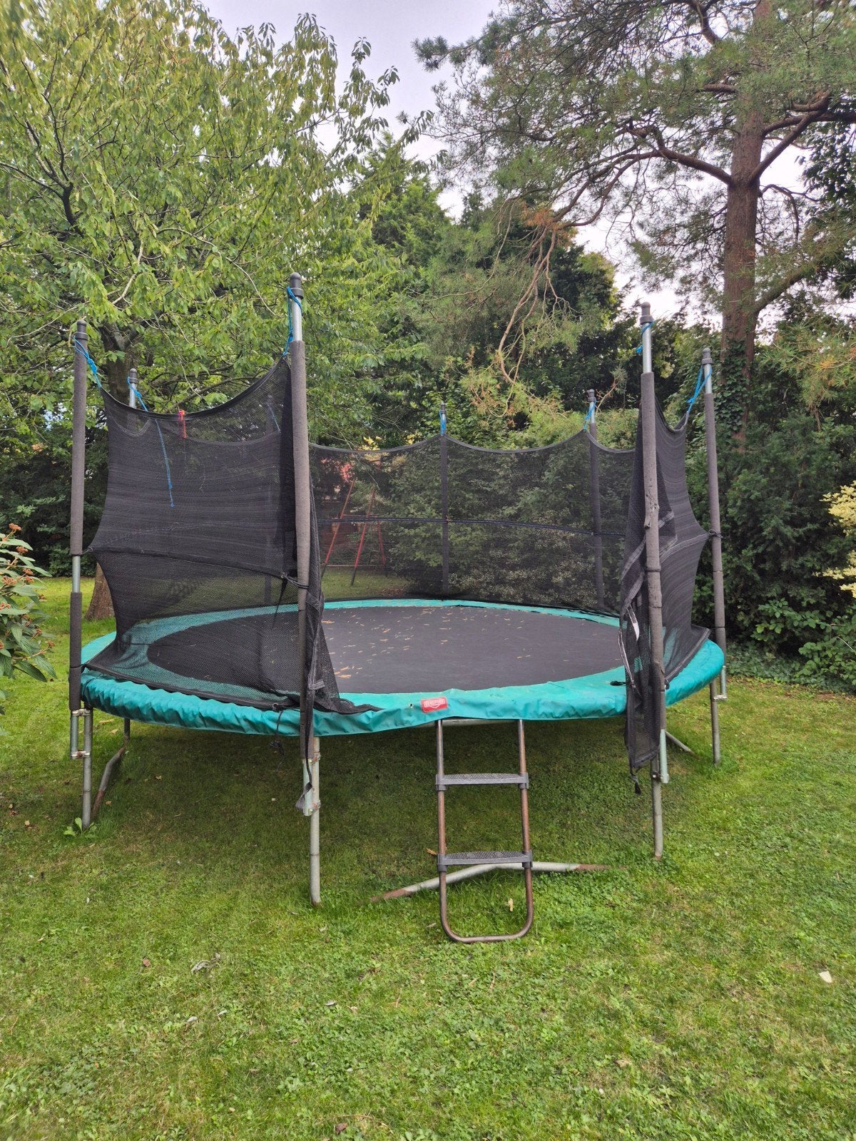 Berg trampoline, Ophalen, Gebruikt