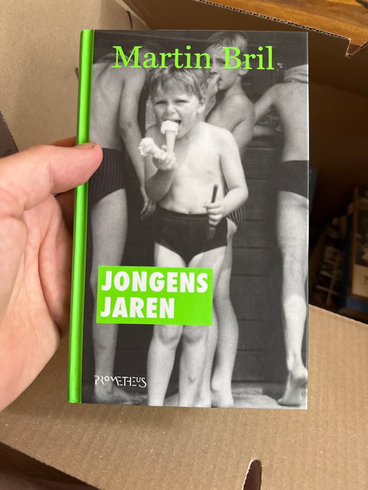 Martin Bril - Jongens Jaren, Ophalen of Verzenden, Zo goed als nieuw, Nederland