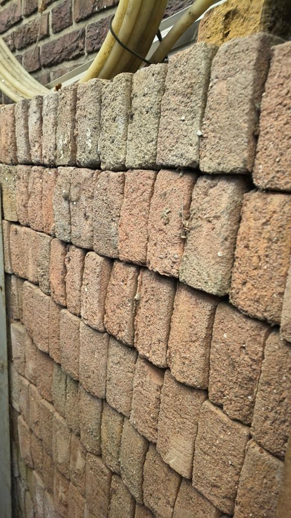 Metselstenen 21x10x5 (iets meer dan 1000 stuks), Ophalen, Nieuw, Bakstenen