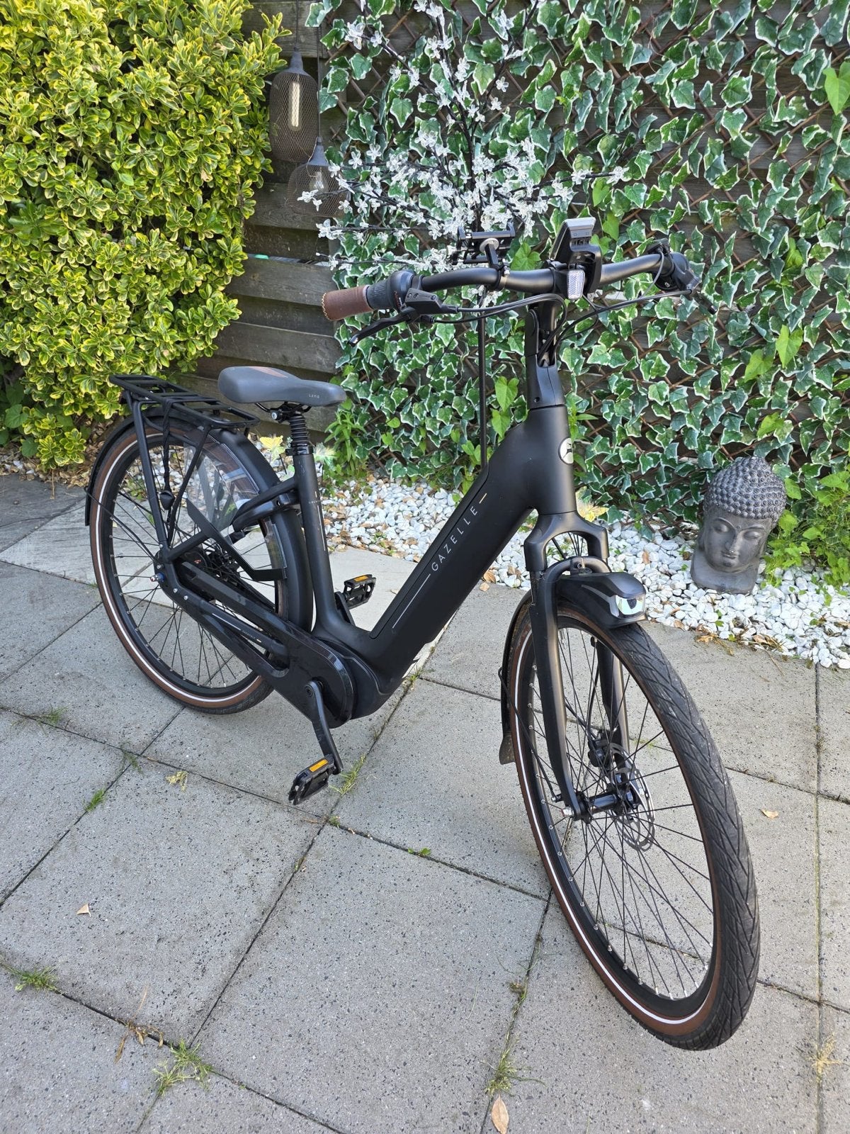 Gazelle Grenoble C8 HMB 600Wh E-bike, Fietsen en Brommers, Elektrische fietsen, Ophalen, Zo goed als nieuw, 47 tot 51 cm, 50 km per accu of meer