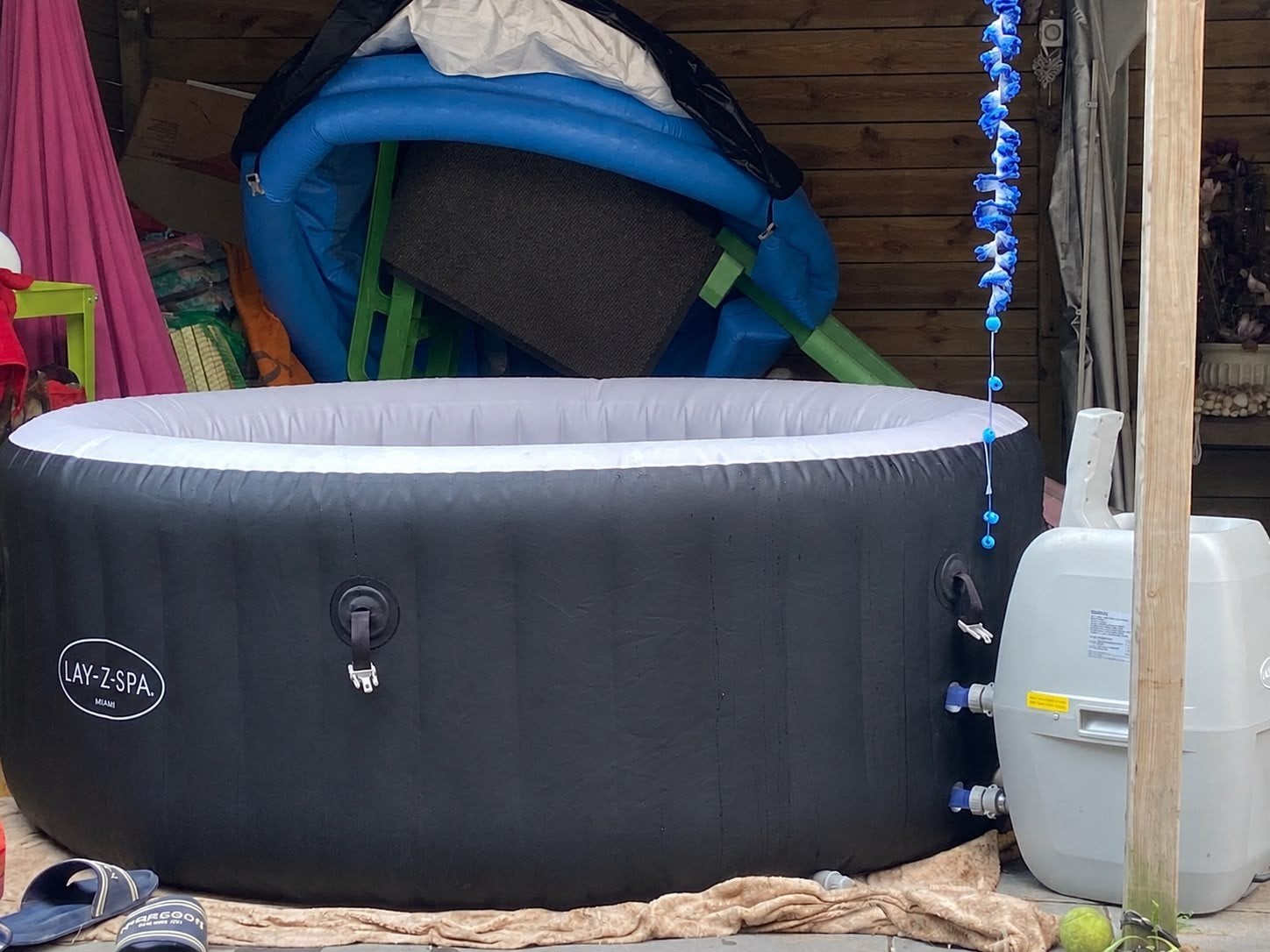Lay-Z-Spa Jacuzzi - Weinig gebruikt, 180 cm diameter, Ophalen of Verzenden, Zo goed als nieuw, Filter, Opblaasbaar
