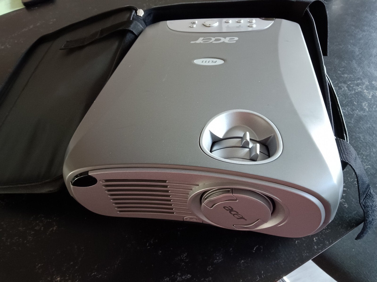 Beamer van Acer met draagtas, Ophalen of Verzenden, Gebruikt, LCD, Acer