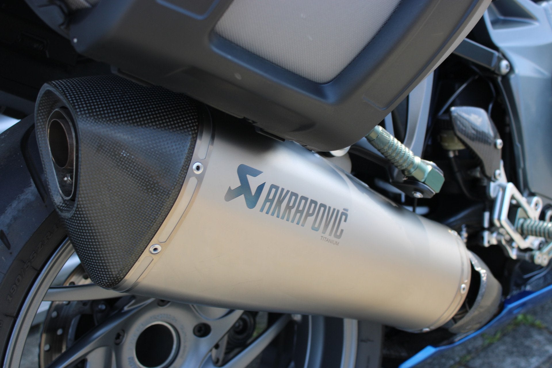 BMW K 1300 S |Akrapovic |Kofferset |Dealer onderhouden, Motoren, ABS, Verkoop.motorrad@oostland-enschede.nl, 1293 cc, Gebruikt