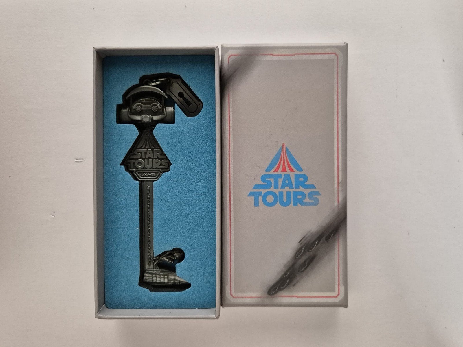 Disney key sleutel Star Tours, Verzamelen, Disney, Ophalen of Verzenden, Overige figuren, Zo goed als nieuw, Overige typen