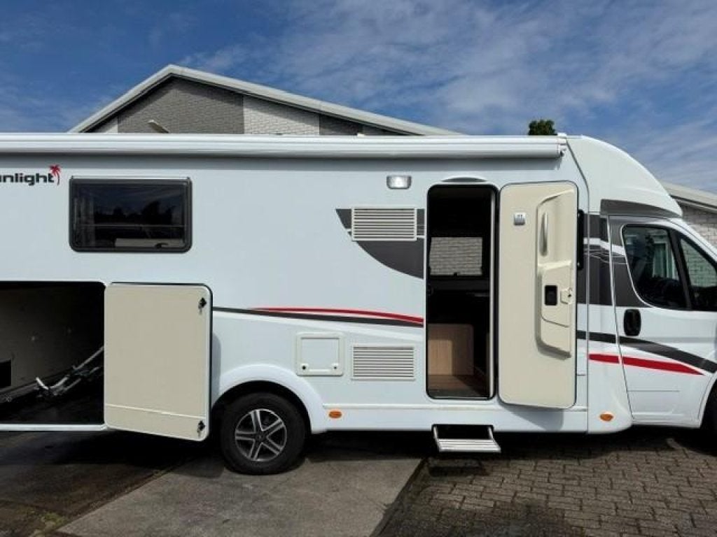 Foto 5 van Sunlight T 68 4 Personen