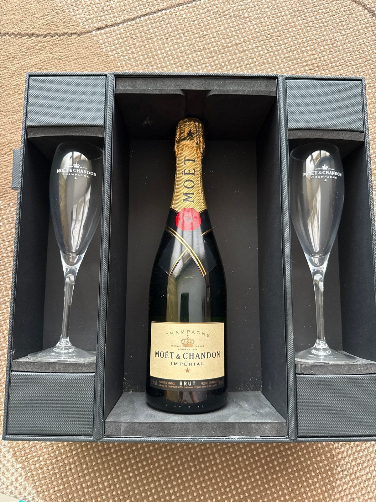 Moët & Chandon Impérial Brut Champagne met glazen, Ophalen, Zo goed als nieuw, Frankrijk, Champagne