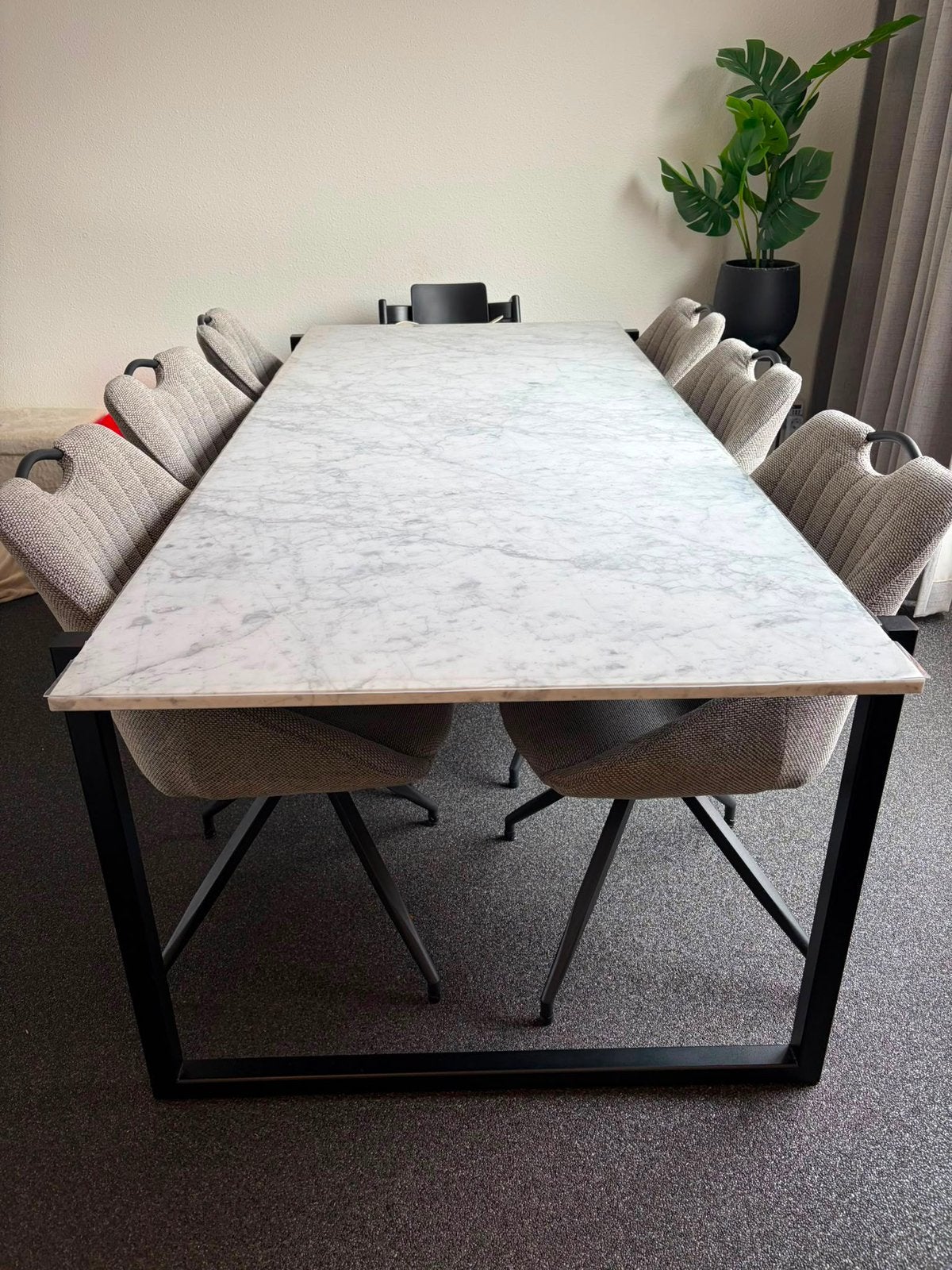 Echt marmeren eettafel 210x90 cm | zwart stalen onderstel, Ophalen, 200 cm of meer, 50 tot 100 cm, Zo goed als nieuw
