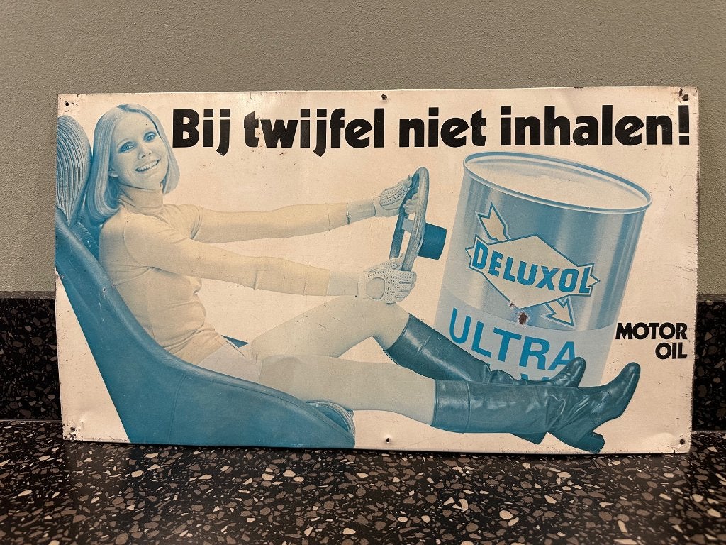 Mooi DELUXOL motor oil bord. Blik 45,3 x 25,3 cm., Verzamelen, Ophalen of Verzenden, Gebruikt, Reclamebord