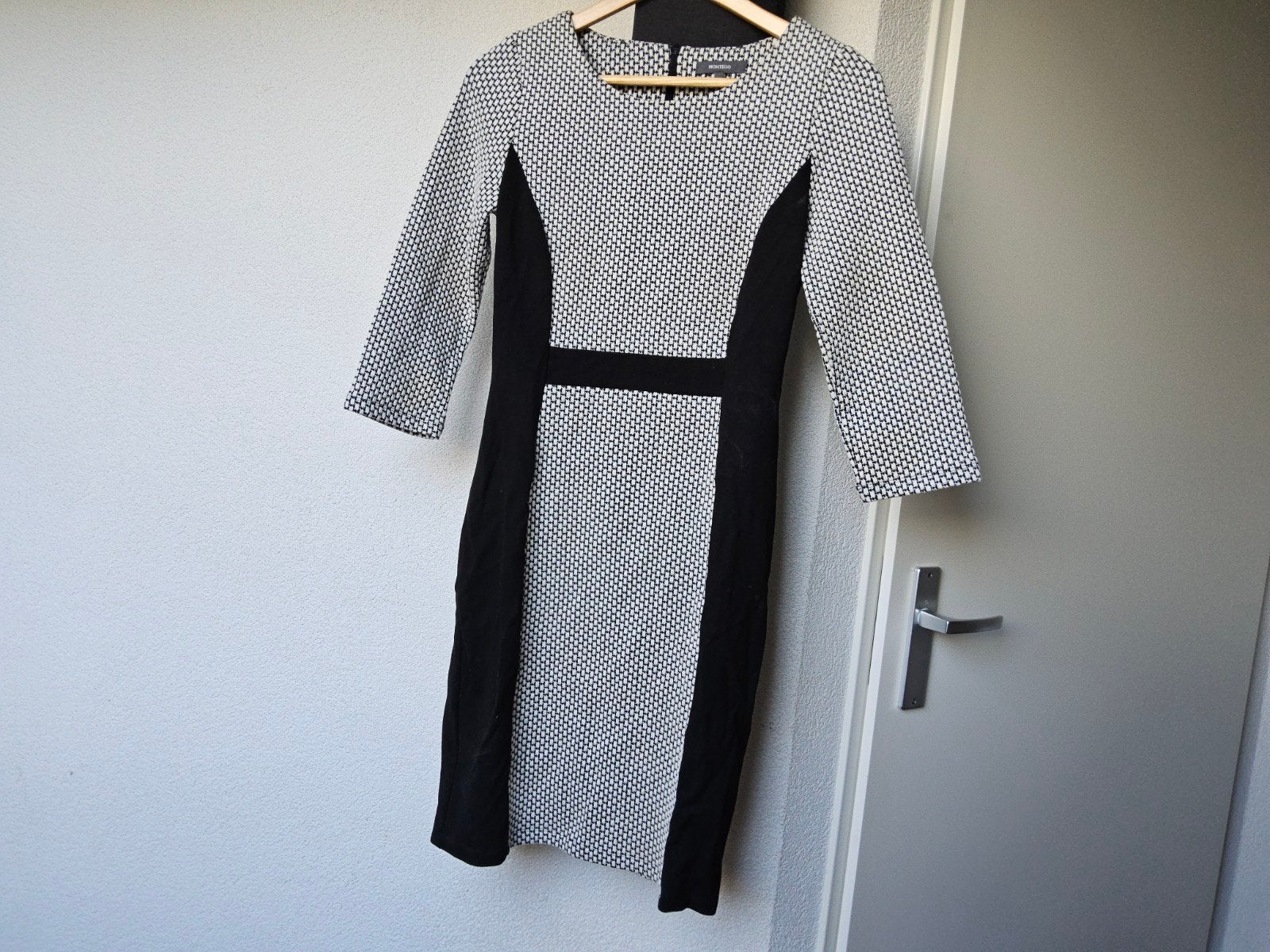 Montego jurk zwart-wit maat 36, Kleding | Dames, Zwart, Ophalen of Verzenden, Zo goed als nieuw, Knielengte