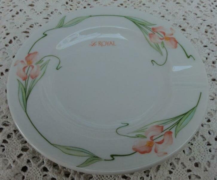 Villeroy & Boch , Le Royal asbakje met (zalm) roze lissen, -, -, Overige typen, Ophalen of Verzenden