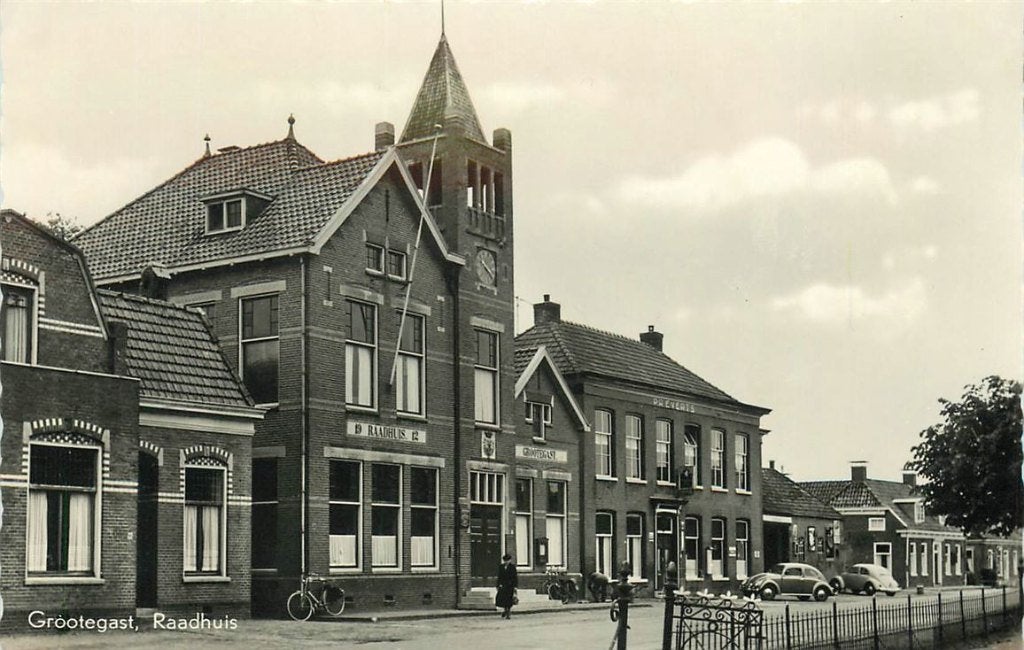 378-385-021 Grootegast Raadhuis, Verzamelen, Ansichtkaarten | Nederland, Verzenden, Voor 1920, Groningen