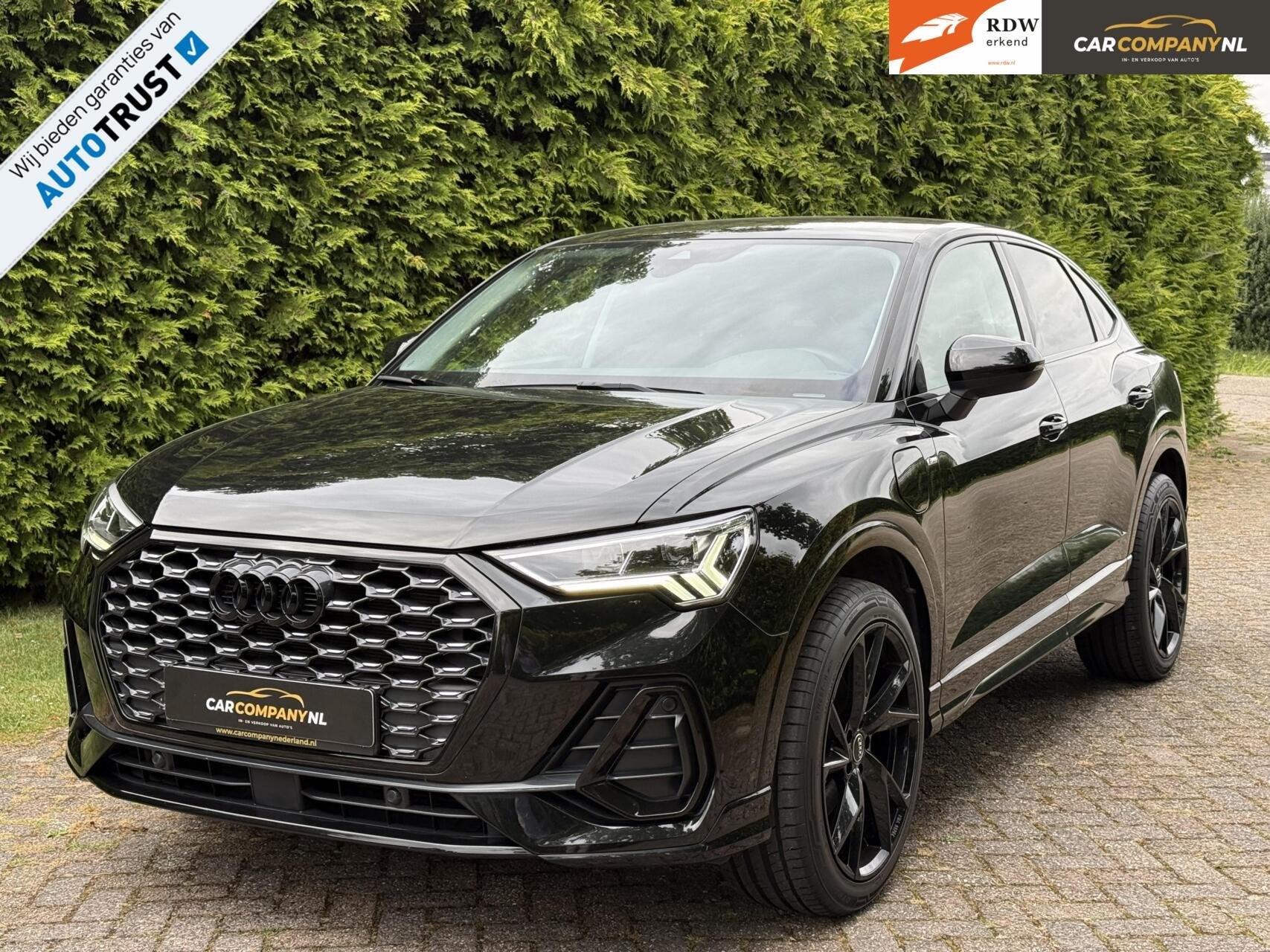 Audi Q3 Sportback|SLINE/Black edit.|Leder/alcan.| AppleCar, Auto's, Gebruikt, Zwart, Met garantie (alle), Automatische klimaatregeling