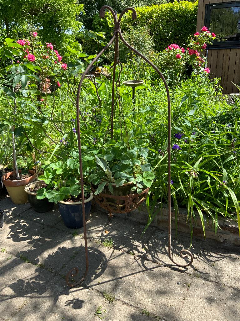 Brocante plantenstandaard voor in de tuin, Tuin en Terras, Ophalen, Gebruikt, Minder dan 60 cm, Metaal